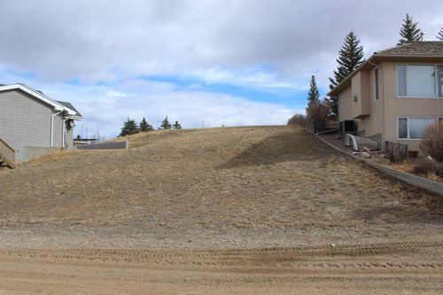 319 Wildrose Way, Rural Vulcan County, AB, T0L0G0 | Card Image