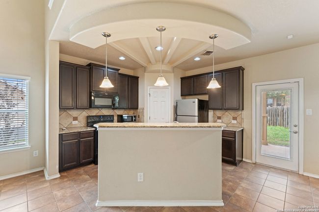 8903 Derby Dan, House other with 3 bedrooms, 3 bathrooms and null parking in Converse TX | Image 11