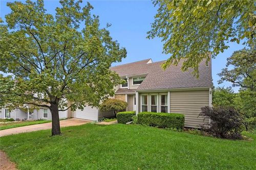 7927 Hallet St, Lenexa, KS, 66215-2483 | Card Image