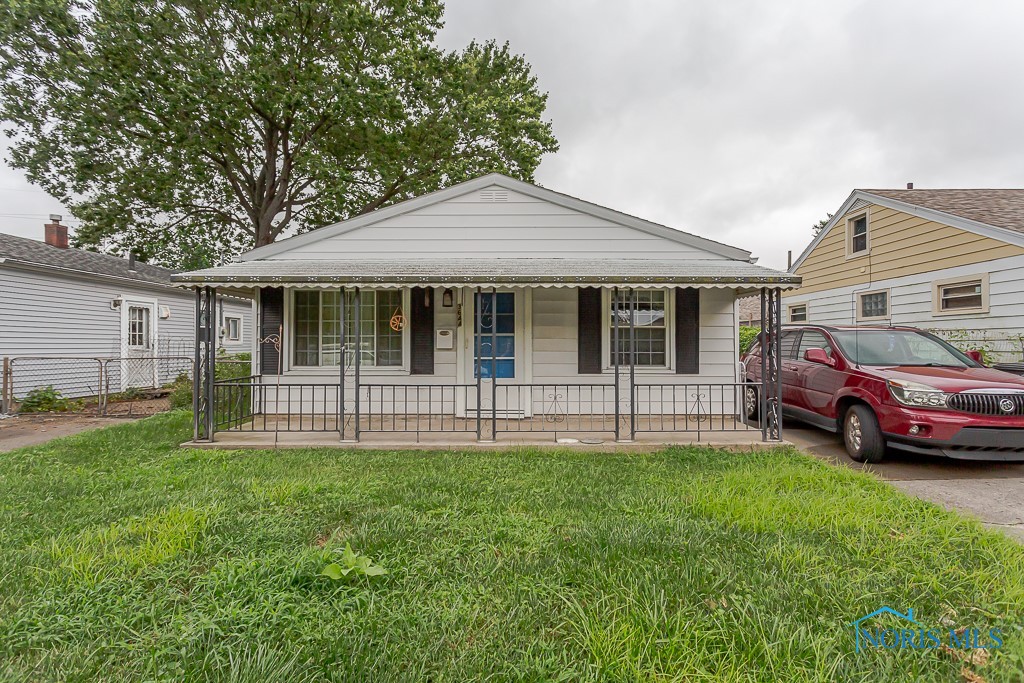 Terrace Dr, Toledo, OH 43611