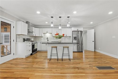 3041 S 46th Street, Kansas City, KS, 66106 | Card Image