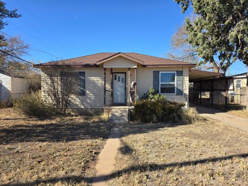 807 Nw 8th St, Seminole, TX, 79360-2501 | Card Image