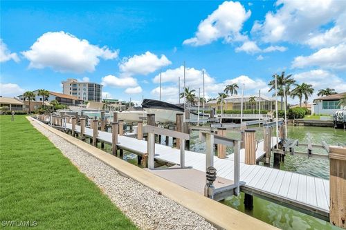 2-203-889 Collier Ct, MARCO ISLAND, FL, 34145-6571 | Card Image