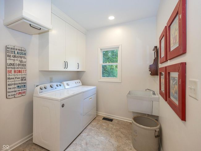 Laundry Room | Image 19