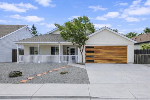 2750 Brentwood Place, Davis, CA, 95618 | Card Image