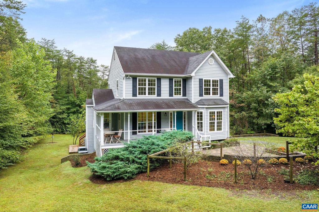 Howardsville Tpke, Schuyler, VA 22969