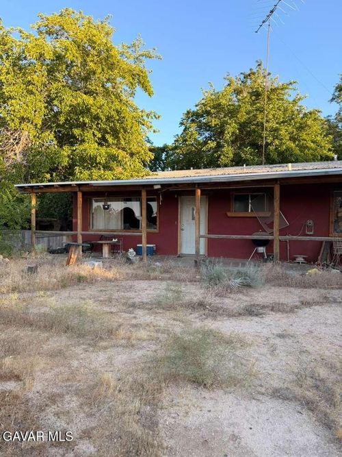 12156 E Avenue V12, Pearblossom, CA, 93553-3307 | Card Image