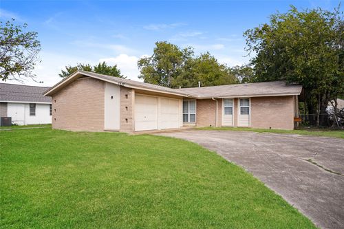 1510 Carlisle St, Irving, TX, 75062-3533 | Card Image