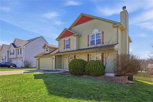 9101 Ne 109th Ter, Kansas City, MO, 64157-9597 | Card Image