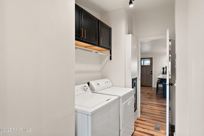 Caretaker House Laundry Room | Image 115