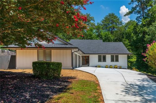 350 Ridgewater Dr, Marietta, GA, 30068-4068 | Card Image