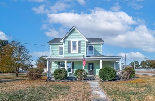 10 Church St, Windsor, VA, 23487-9301 | Card Image