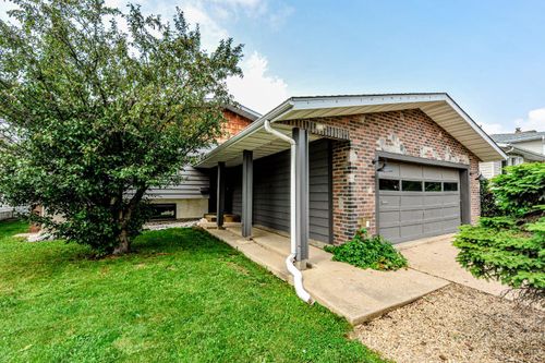 68 Elliott Dr, Camrose, AB, T4V3X7 | Card Image