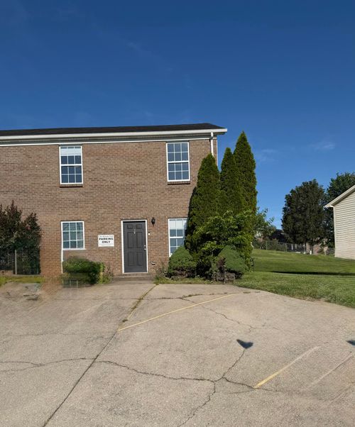 2-135 Woods Trl, Richmond, KY, 40475-2626 | Card Image