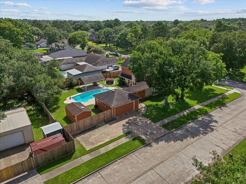 1017 Tipperary Ave, Friendswood, TX, 77546-5323 | Card Image