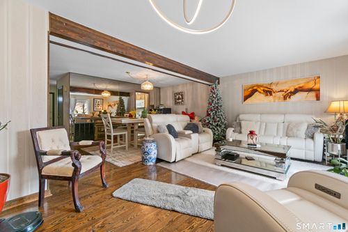 6-6 Lakeview Dr, Southington, CT, 06489-3454 | Card Image