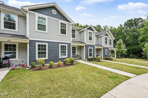 g107-918 E Green St, Franklinton, NC, 27525-1463 | Card Image