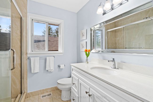 732 Royal York Rd, House other with 7 bedrooms, 4 bathrooms and 4 parking in Etobicoke ON | Image 25