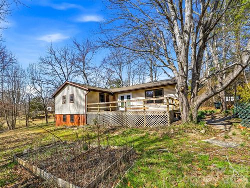 7 Nelson Rd, Hendersonville, NC, 28791-8722 | Card Image