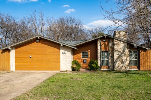 1106 S Alexander Ave, Duncanville, TX, 75137-2529 | Card Image