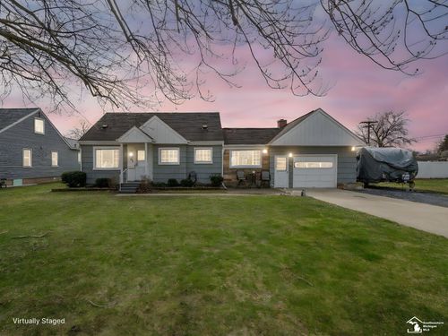 365 Sidney St, Dundee, MI, 48131-1243 | Card Image