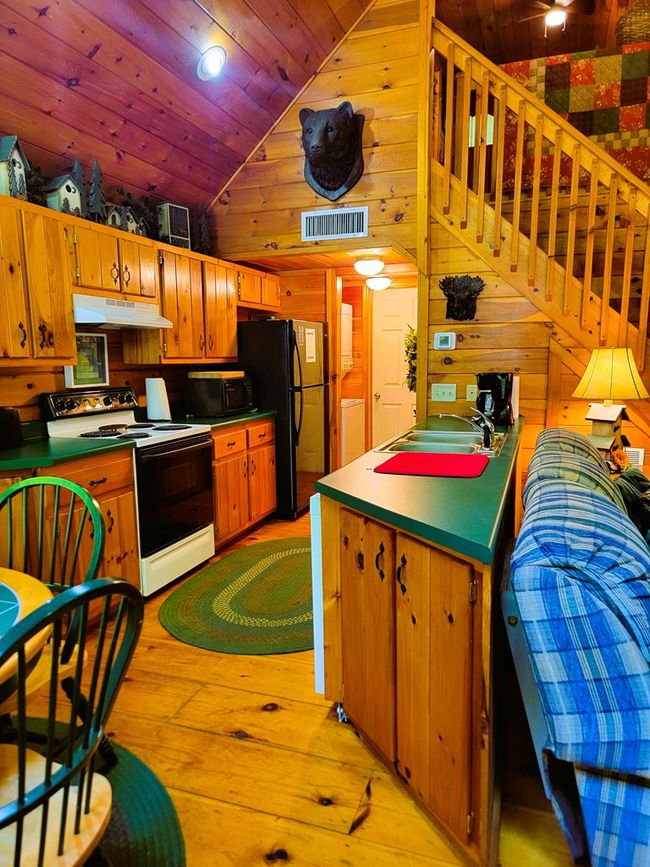140 Treehouse Trl, Home with 2 bedrooms, 2 bathrooms and null parking in Murphy NC | Image 12