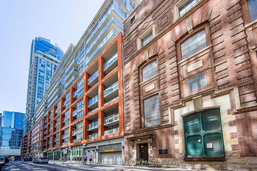 302-21 Nelson Street, Toronto, ON, M5V3H9 | Card Image