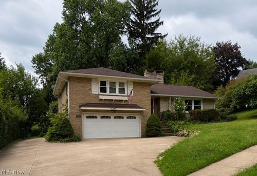 144 Everhard Rd Sw, North Canton, OH, 44709-1073 | Card Image