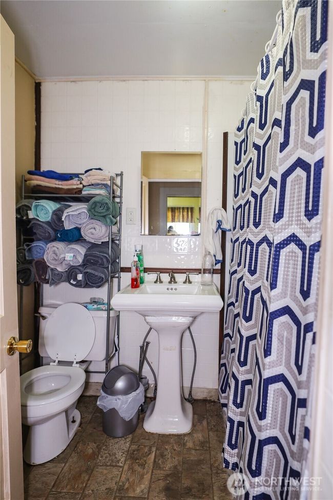 912 4 Th St, House other with 2 bedrooms, 1 bathrooms and 1 parking in Cosmopolis WA | Image 11