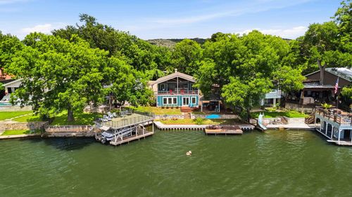 1308 S Lakeside Dr, Burnet, TX, 78611-5429 | Card Image