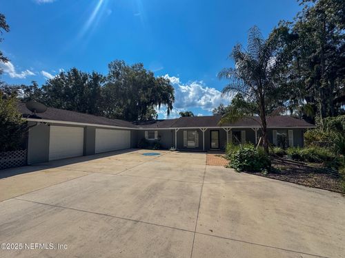 460 4th Ave, MELROSE, FL, 32666-5427 | Card Image