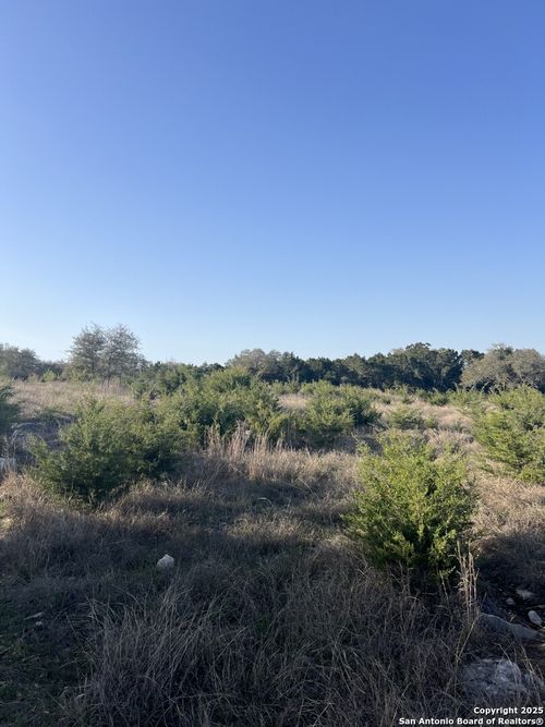 27407 Sunset Loop, San Antonio, TX, 78266-3900 | Card Image