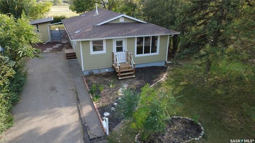 1200 Dahl St E, Swift Current, SK, S9H3Z3 | Card Image