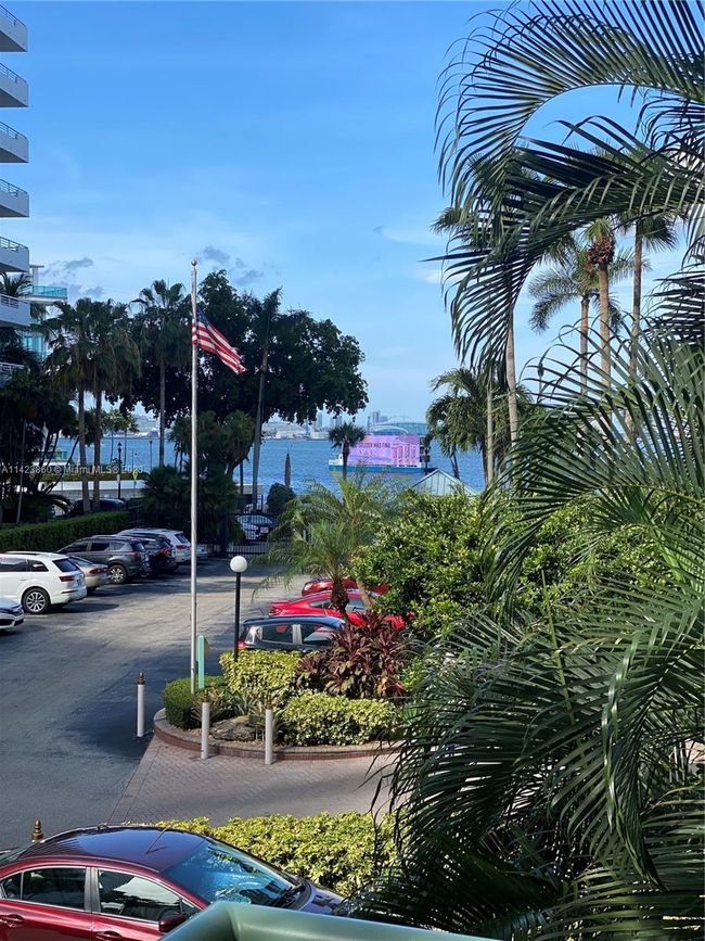 APT-216 - 1408 Brickell Bay Dr, Condo with 0 bedrooms, 1 bathrooms and null parking in Miami FL | Image 8