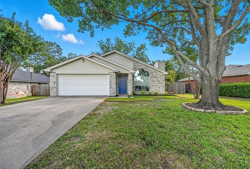 2507 Silvermeadow Ln, Corinth, TX, 76210-3576 | Card Image