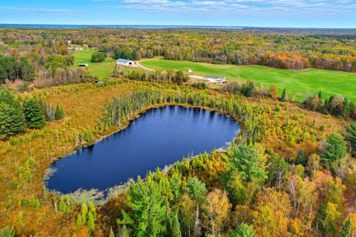 6281 24th Ave Nw, Walker, MN, 56484-2740 | Card Image