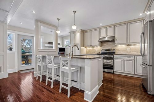 5204 Abbott Ave S, Minneapolis, MN, 55410-2125 | Card Image