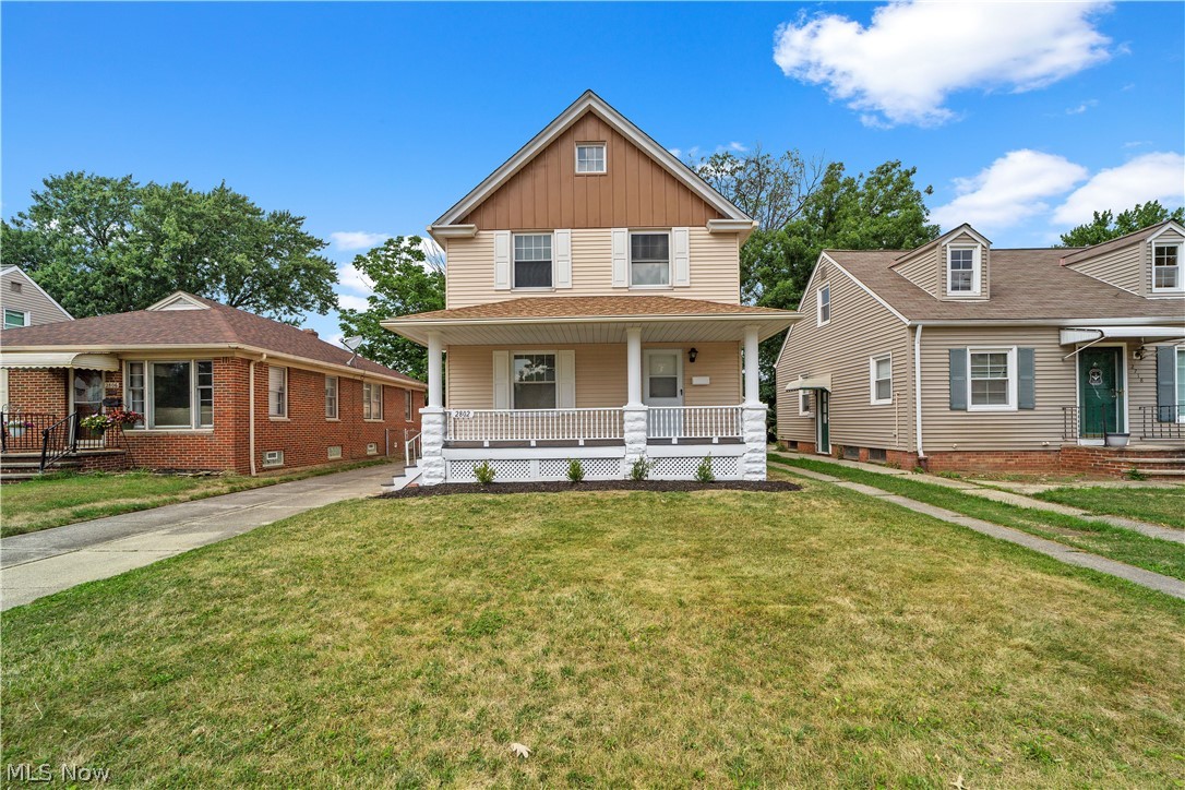Grovewood Ave, Parma, OH 44134