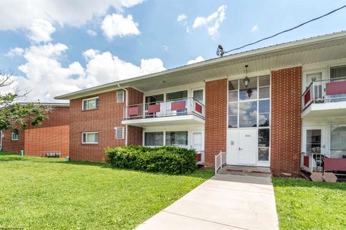 6301 Mountain View Mnr, Morgantown, WV, 26501-7203 | Card Image