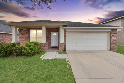 1722 Lansing Cove Dr, Fresno, TX, 77545-6016 | Card Image