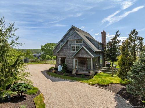 15 Edgemere Street, East Hampton, NY, 11954 | Card Image