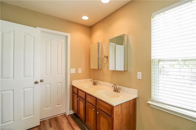 3365 Lilliefield Ln, House other with 3 bedrooms, 2 bathrooms and null parking in High Point NC | Image 8