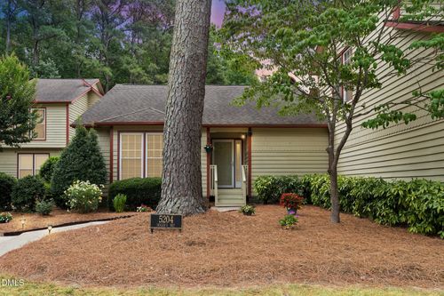 5204 Hogans Way, Clayton, NC, 27520-8003 | Card Image