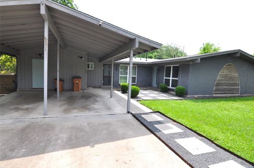 11301 Oakwood Dr, Austin, TX, 78753-2724 | Card Image