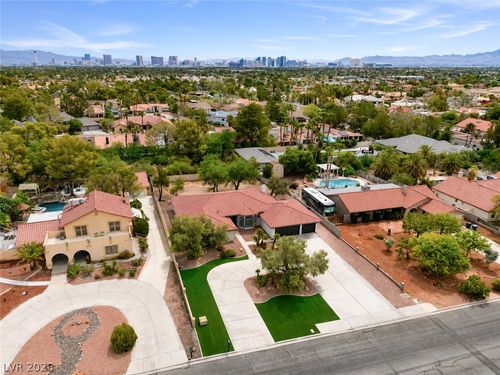 3150 S Tenaya Way, Las Vegas, NV, 89117 | Card Image