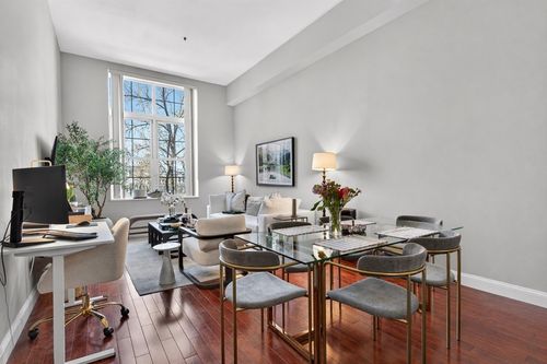 210-30 Monument Sq, Boston, MA, 02129-3442 | Card Image