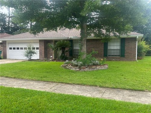 401 Pine Shadows Dr, Slidell, LA, 70458-1715 | Card Image