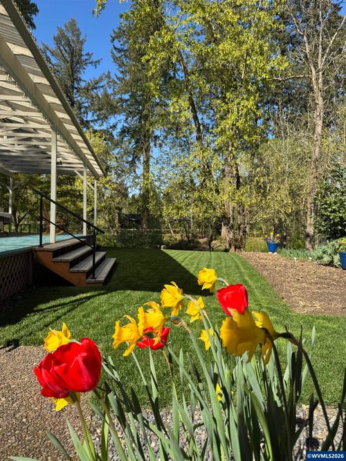 16-33125 Se White Oak Rd, Corvallis, OR, 97333-2557 | Card Image