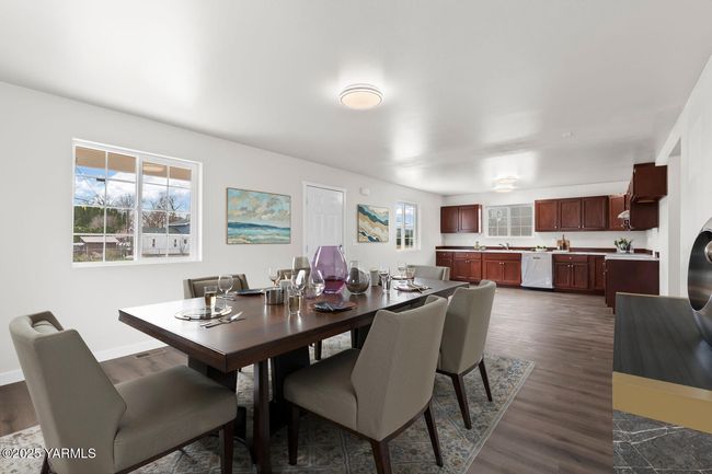 Spacious Living/Dining Area | Image 8
