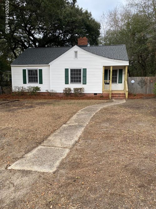 21 Madison St, Wilmington, NC, 28401-6725 | Card Image